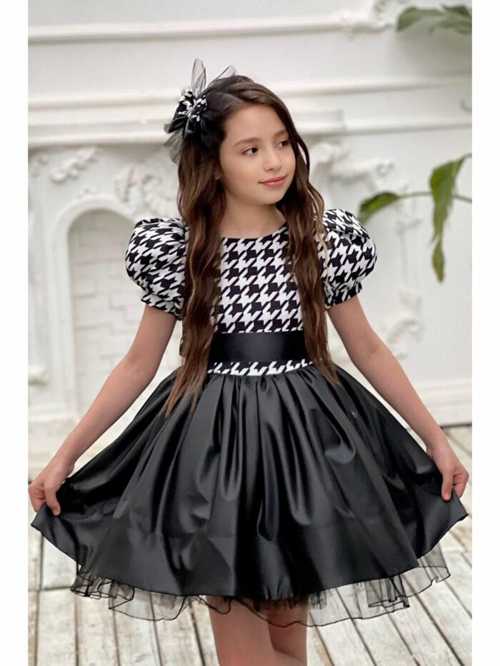لباس  ریکوترز