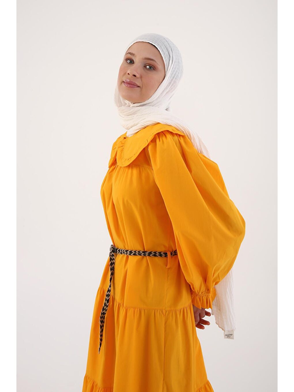 لباس  آل دی